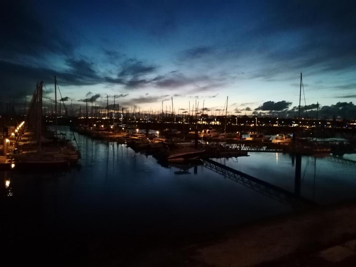 Sejour Insolite Sur Un Yacht. Bateau Hotel A Quai. La Rochelle  Buitenkant foto